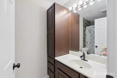 45 Walnut Street, Edison, NJ 08817 - Photo 19