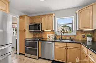 45 Walnut St, Edison, NJ 08817 - Photo 9