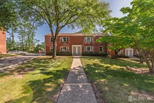 93 Fox Rd, Edison, NJ 08817 - Photo 1