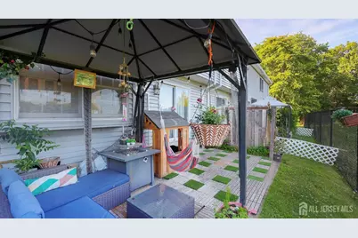 2 Park Row, North Brunswick Township, NJ 08902 - Photo 25
