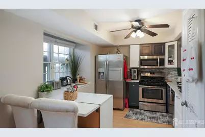 2 Park Row, North Brunswick Township, NJ 08902 - Photo 9