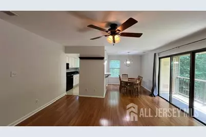 140 Wyndham Place, Robbinsville, NJ 08691 - Photo 3