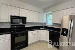 140 Wyndham Pl, Robbinsville, NJ 08691 - Photo 9