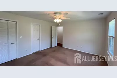 140 Wyndham Place, Robbinsville, NJ 08691 - Photo 15