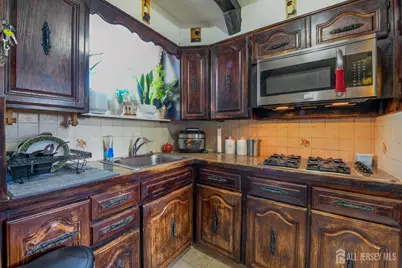 51 Jeanette Street, Carteret, NJ 07008 - Photo 11