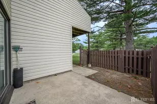 38 E Daisy Ln E, Mount Laurel, NJ 08054 - Photo 23