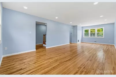 22 Edward Street, East Brunswick Township, NJ 08816 - Photo 9