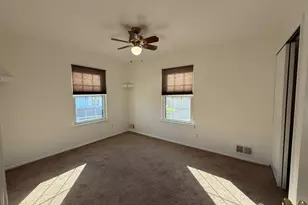 1701 Deerfield Dr, Edison, NJ 08820 - Photo 19