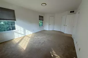 1701 Deerfield Dr, Edison, NJ 08820 - Photo 17