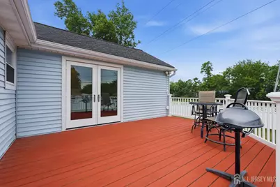 24 Deerwood Avenue, Edison, NJ 08817 - Photo 5