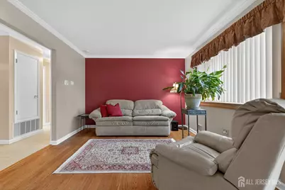 24 Deerwood Avenue, Edison, NJ 08817 - Photo 9