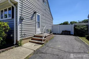 360 Park Ave, Old Bridge Township, NJ 08857 - Photo 21