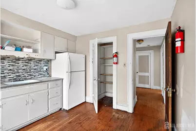 126 Jones Avenue, New Brunswick, NJ 08901 - Photo 7