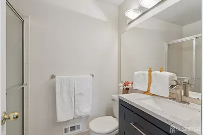 79-79 Chelsea Court, Franklin Township, NJ 08873 - Photo 17