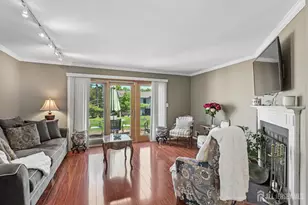79-79 Chelsea Ct, Franklin Township, NJ 08873 - Photo 5
