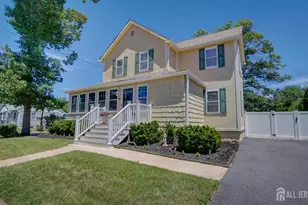 25 Lake Ave, Helmetta, NJ 08828 - Photo 3