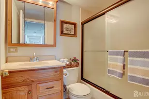 25 Lake Ave, Helmetta, NJ 08828 - Photo 33