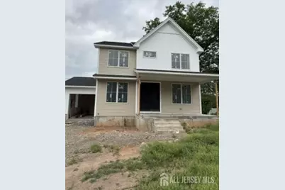 86 Essex Avenue, Metuchen, NJ 08840 - Photo 1
