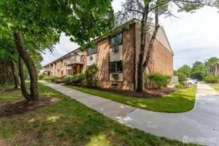 517 Cricket Ln, Woodbridge Township, NJ 07095 - Photo 15