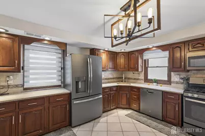 [Address not provided], North Plainfield, NJ 07060 - Photo 11