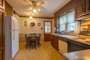 4 Madeline Ave, East Brunswick Township, NJ 08816 - Photo 9