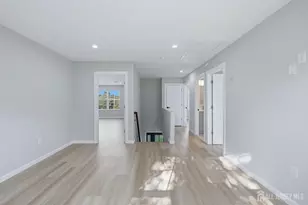 10-B Delar Pkwy, Franklin Township, NJ 08823 - Photo 13