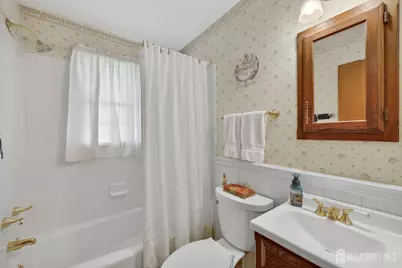 [Address not provided], Hamilton Township, NJ 08690 - Photo 11