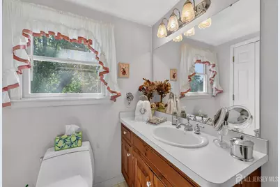 [Address not provided], Hamilton Township, NJ 08690 - Photo 15