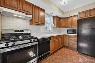 [Address not provided], Hamilton Township, NJ 08690 - Photo 3