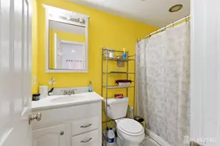 301 Norwood Ave, Old Bridge Township, NJ 08879 - Photo 21