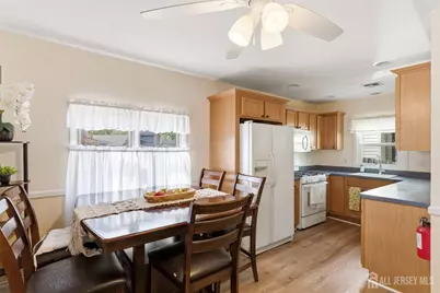 301 Norwood Avenue, Old Bridge Township, NJ 08879 - Photo 9