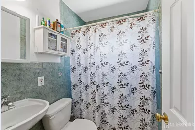 301 Norwood Avenue, Old Bridge Township, NJ 08879 - Photo 15