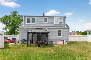 6 Hayes Ct, North Brunswick Township, NJ 08902 - Photo 19