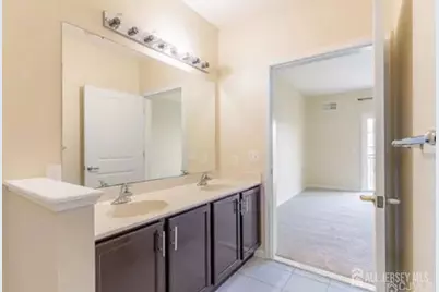 534 Doral Court, Piscataway Township, NJ 08854 - Photo 9