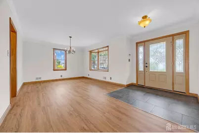 137 Woodland Avenue, Fords, NJ 08863 - Photo 5