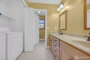 137 Woodland Ave, Fords, NJ 08863 - Photo 25