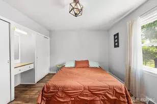 7 Pierrepont Ave, Middlesex, NJ 08846 - Photo 15