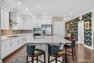 2 Vizcaya Dr, Monroe Township, NJ 08831 - Photo 7