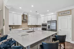 2 Vizcaya Dr, Monroe Township, NJ 08831 - Photo 5