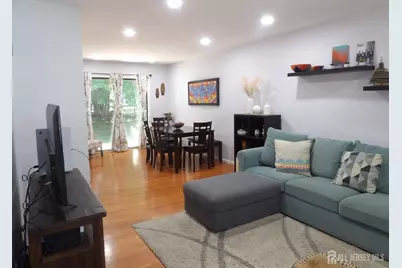 605 Timber  Oaks Road, Edison, NJ 08820 - Photo 7
