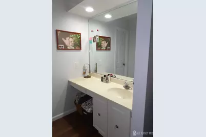605 Timber  Oaks Road, Edison, NJ 08820 - Photo 31
