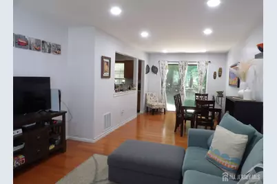 605 Timber  Oaks Road, Edison, NJ 08820 - Photo 9