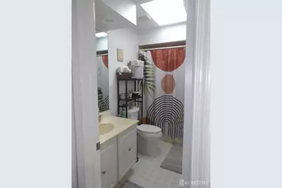 605 Timber  Oaks Road, Edison, NJ 08820 - Photo 27