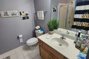1325 Fernwood Ct, New Brunswick, NJ 08901 - Photo 13