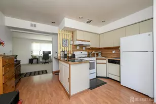 32 Judson St, Edison, NJ 08837 - Photo 9