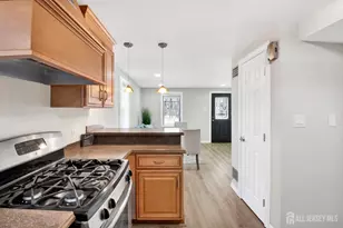 683 Kosciusko St, Perth Amboy, NJ 08861 - Photo 29