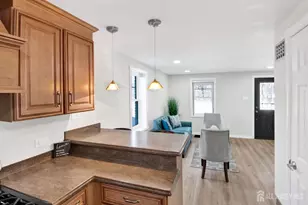 683 Kosciusko St, Perth Amboy, NJ 08861 - Photo 23