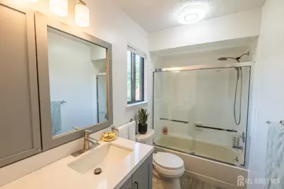 21 Carriage Place, Edison, NJ 08820 - Photo 33