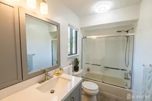 21 Carriage Pl, Edison, NJ 08820 - Photo 33