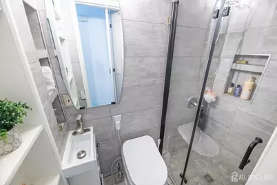 21 Carriage Place, Edison, NJ 08820 - Photo 5